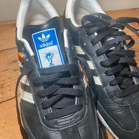 Men’s or Women’s Unisex Black Adidas Germany World Cup Sambas - Picture 6 of 8